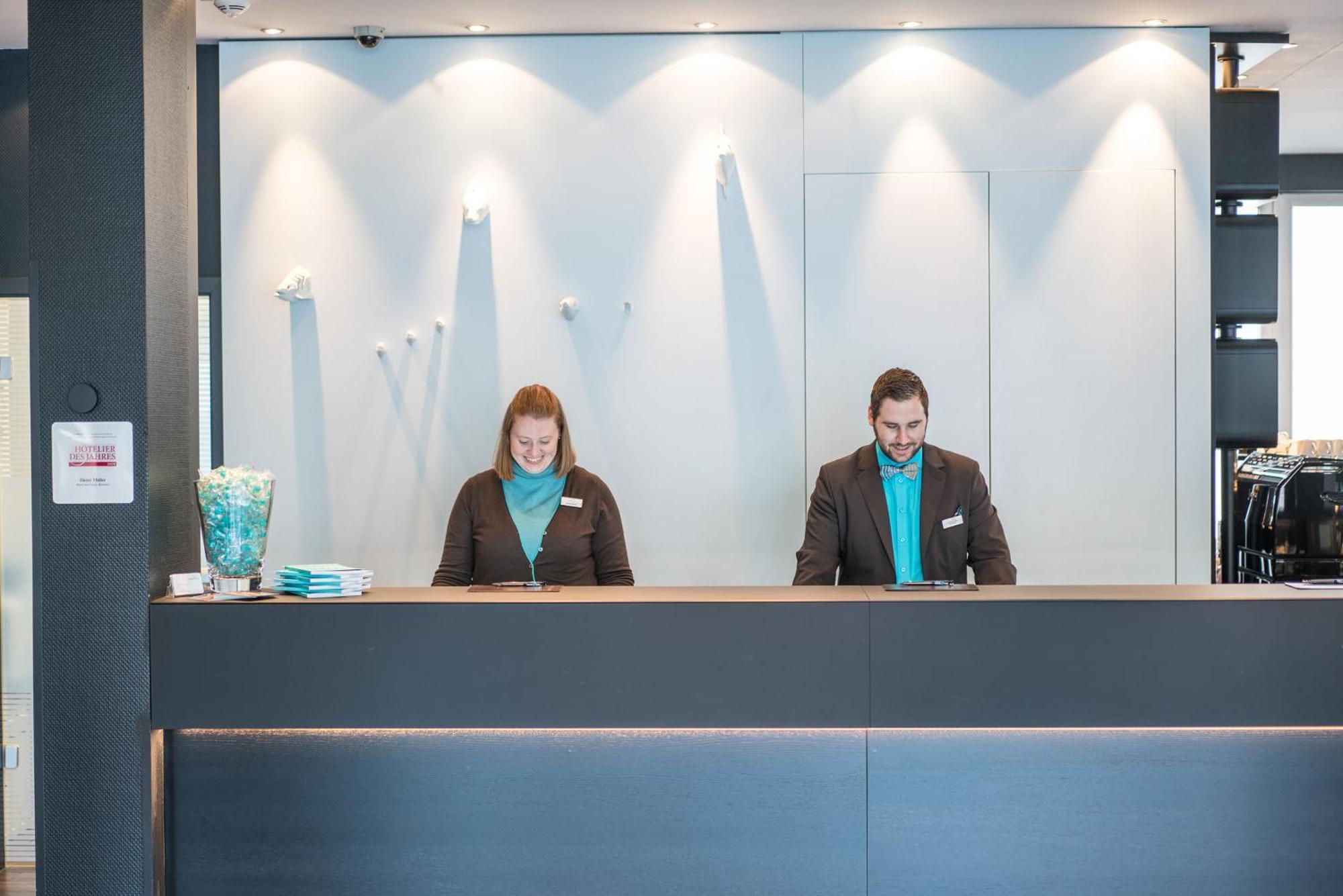 Motel One Hamburg-Altona Hamburgo Exterior foto